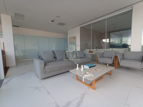 Imagem Imóvel com 7 Quartos à Venda, 630 m² em Jaguaribe - Salvador Imagem Imóvel com 7 Quartos à Venda, 630 m² em Jaguaribe - Salvador