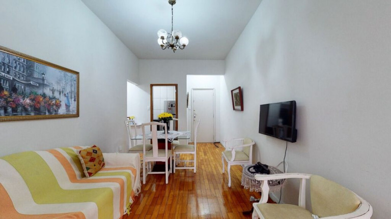 Imagem Imóvel com 2 Quartos à Venda, 65 m² em Copacabana - Rio De Janeiro Imagem Imóvel com 2 Quartos à Venda, 65 m² em Copacabana - Rio De Janeiro