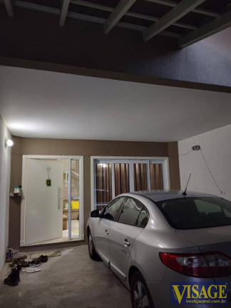 Sobrado com 3 Quartos à Venda,  em Cid. Salvador - Jacareí