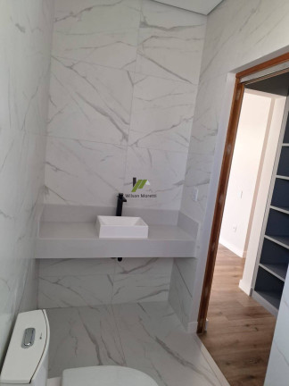 Imagem Casa de Condomínio com 3 Quartos à Venda, 150 m²