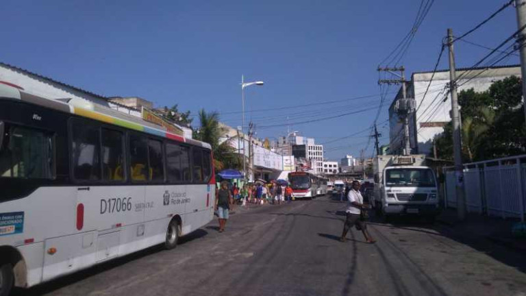 Imagem Imóvel à Venda, 414 m² em Campo Grande - Rio De Janeiro Imagem Imóvel à Venda, 414 m² em Campo Grande - Rio De Janeiro