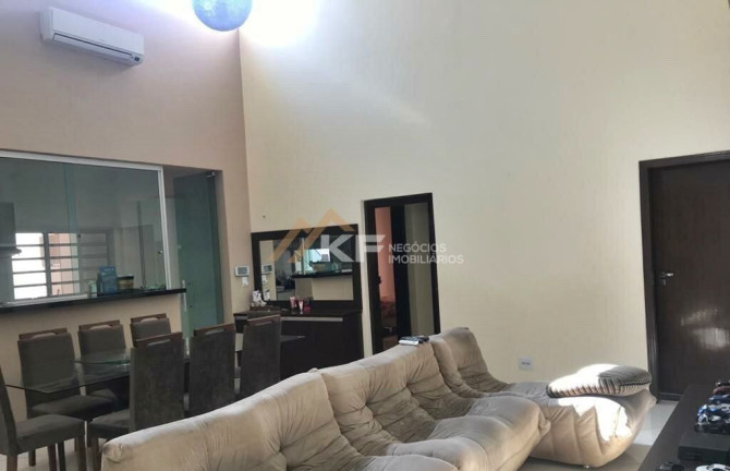 Imagem Casa com 3 Quartos à Venda, 287 m² em Planalto Verde - Ribeirão Preto Imagem Casa com 3 Quartos à Venda, 287 m² em Planalto Verde - Ribeirão Preto