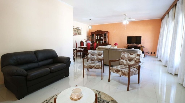 Imagem Casa com 4 Quartos à Venda, 232 m² em Tremembé - São Paulo