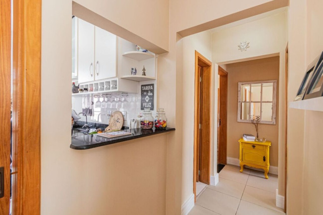 Imagem Imóvel com 3 Quartos à Venda, 66 m² em Menino Deus - Porto Alegre Imagem Imóvel com 3 Quartos à Venda, 66 m² em Menino Deus - Porto Alegre