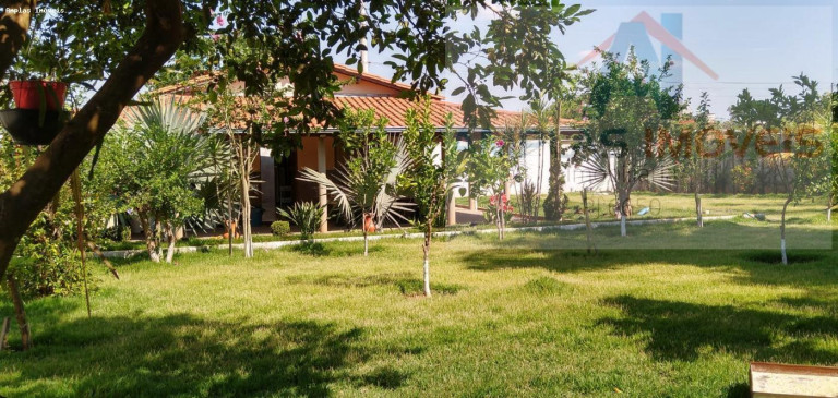 Imagem Casa com 2 Quartos à Venda, 380 m² em Martinho Campos