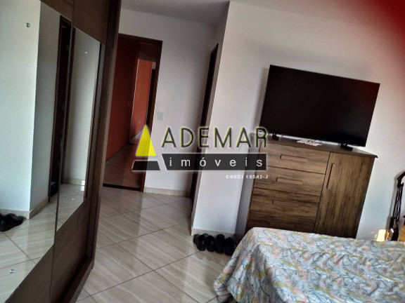 Imagem Casa com 5 Quartos à Venda, em Eldorado - Diadema Imagem Casa com 5 Quartos à Venda, em Eldorado - Diadema