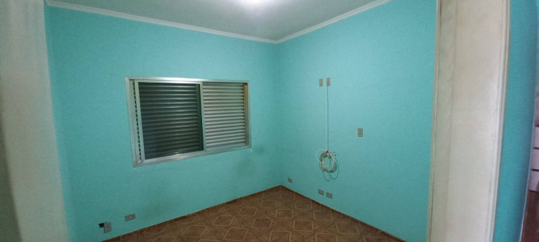 Imagem Casa com 5 Quartos à Venda, 240 m² em Vila Nova York - São Paulo