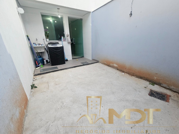 Imagem Casa com 2 Quartos à Venda, 77 m² em Mantiqueira - Belo Horizonte