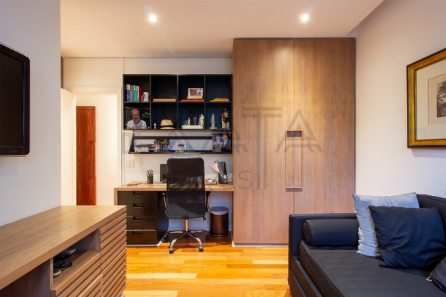 Imagem Imóvel com 3 Quartos à Venda, 200 m² em Itaim Bibi - São Paulo Imagem Imóvel com 3 Quartos à Venda, 200 m² em Itaim Bibi - São Paulo