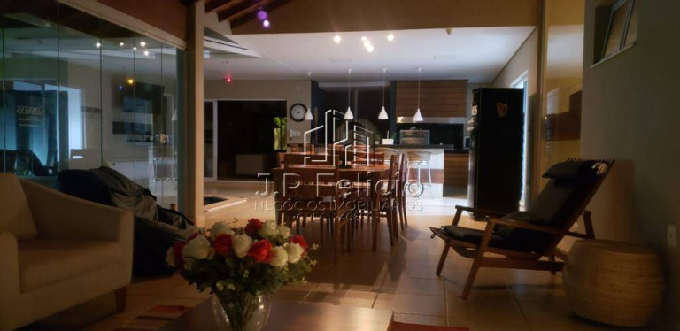 Imagem Casa à Venda, 900 m² em Bauru Imagem Casa à Venda, 900 m² em Bauru
