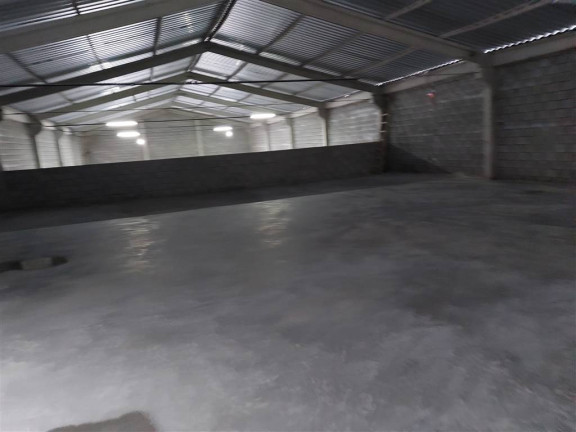 Sala Comercial para Alugar, 745 m² em Parque Sao Vicente - Sao Vicente