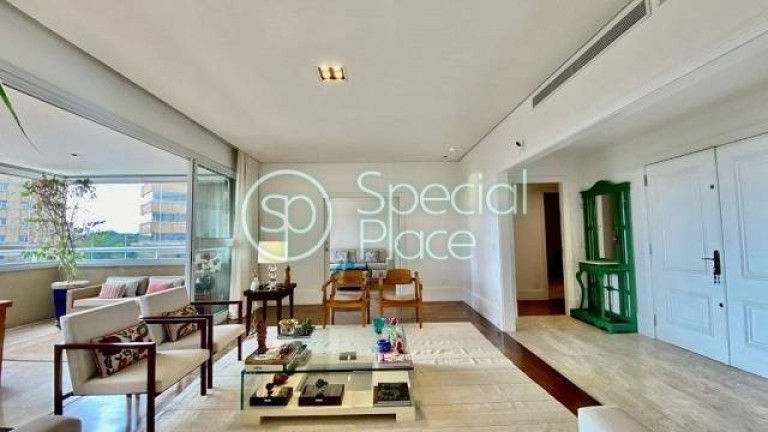 Apartamento com 3 Quartos à Venda, 500 m² em Alto De Pinheiros - São Paulo