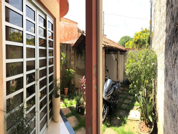 Imagem Casa com 3 Quartos à Venda, 205 m² em Niterói - Betim