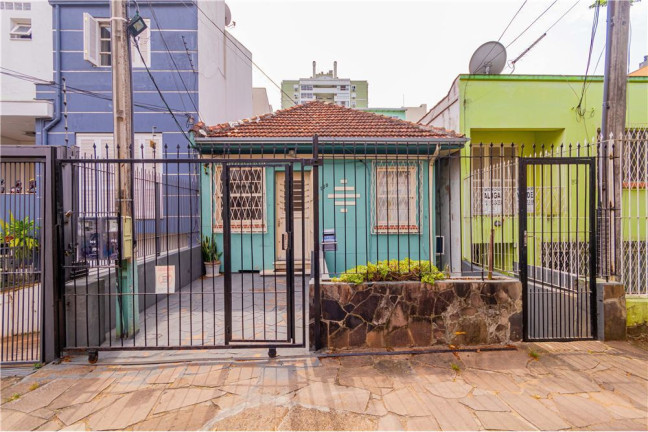Imagem Casa com 4 Quartos à Venda, 98 m² em Petrópolis - Porto Alegre