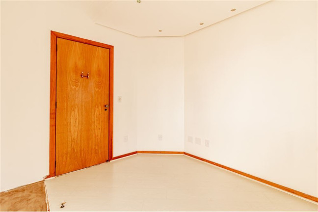 Imagem Imóvel com 3 Quartos à Venda,  em Petrópolis - Porto Alegre