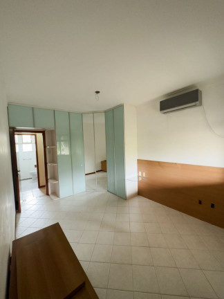 Imagem Casa com 4 Quartos à Venda, 203 m² em Stella Maris - Salvador Imagem Casa com 4 Quartos à Venda, 203 m² em Stella Maris - Salvador