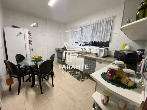 Apartamento com 3 Quartos à Venda, 169 m² em Gonzaga - Santos