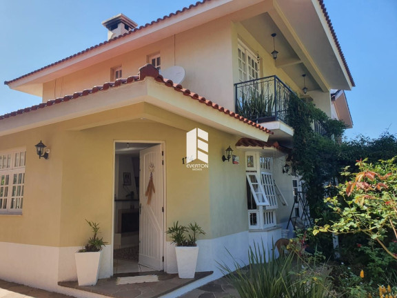 Imagem Casa com 3 Quartos à Venda,  em Camobi - Santa Maria