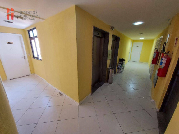 Sala Comercial à Venda ou Locação, 260 m² em Jardim Vinte E Cinco De Agosto - Duque De Caxias
