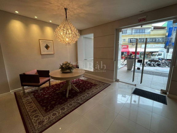 Imagem Apartamento com 3 Quartos à Venda, 131 m² em Centro - Balneário Camboriú Imagem Apartamento com 3 Quartos à Venda, 131 m² em Centro - Balneário Camboriú