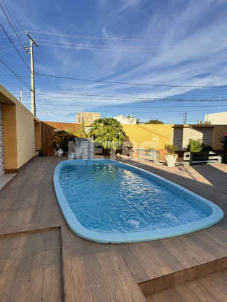 Imagem Casa com 4 Quartos à Venda, 370 m² em Orla - Petrolina Imagem Casa com 4 Quartos à Venda, 370 m² em Orla - Petrolina