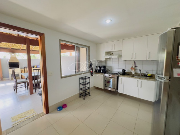 Imagem Casa com 3 Quartos à Venda, 135 m² em Colina De Laranjeiras - Serra