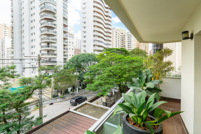 Imagem Apartamento com 3 Quartos à Venda, 210 m² em Moema - São Paulo