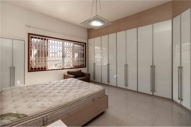 Imagem Casa com 4 Quartos à Venda,  em Chácara Inglesa - São Paulo