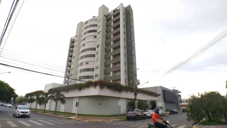 Apartamento com 3 Quartos à Venda, 233 m² em Setor Comercial - Sinop