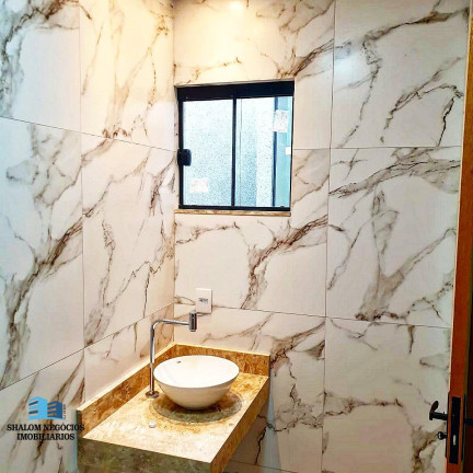 Imagem Casa com 4 Quartos à Venda, 215 m² em Jd Planalto - Goiânia