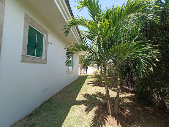 Imagem Casa com 3 Quartos à Venda, 240 m² em Busca Vida - Camaçari