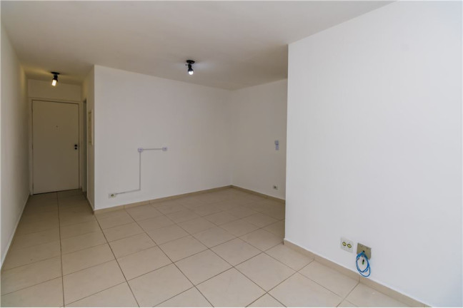 Imagem Imóvel com 3 Quartos à Venda, em Vila Sônia - São Paulo Imagem Imóvel com 3 Quartos à Venda, em Vila Sônia - São Paulo