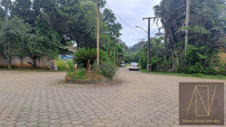 Terreno à Venda, 361 m² em Massaguaçu - Caraguatatuba
