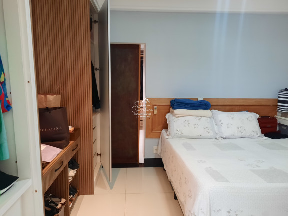 Imagem Imóvel com 4 Quartos à Venda, 445 m² em Pitangueiras - Guarujá Imagem Imóvel com 4 Quartos à Venda, 445 m² em Pitangueiras - Guarujá