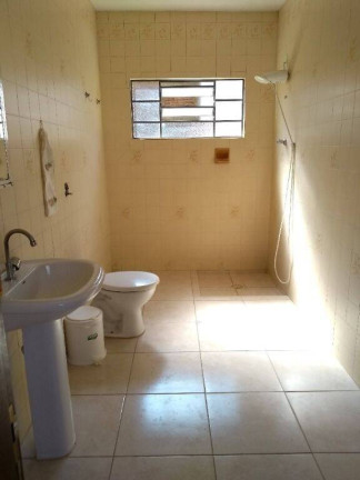 Imagem Casa com 3 Quartos à Venda, 200 m² em Vila São José - Taubaté Imagem Casa com 3 Quartos à Venda, 200 m² em Vila São José - Taubaté
