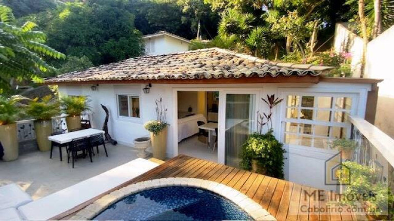 Casa de Condomínio com 2 Quartos à Venda, 120 m² em Ferradura - Búzios