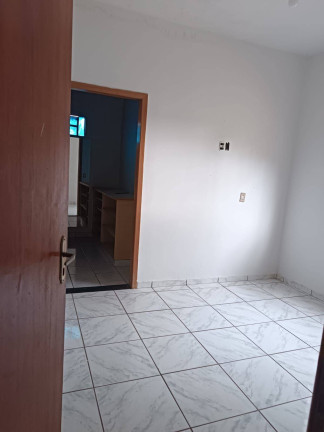 Imagem Casa com 3 Quartos à Venda, 200 m² em Jardim Petrópolis - Goiânia Imagem Casa com 3 Quartos à Venda, 200 m² em Jardim Petrópolis - Goiânia