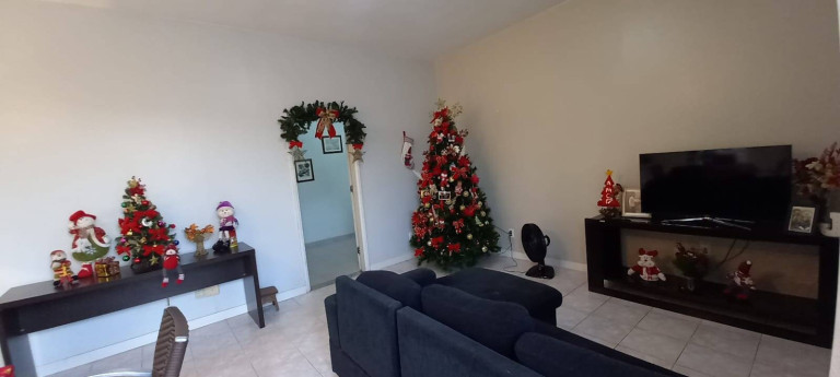 Imagem Casa com 5 Quartos à Venda, em Aleixo - Manaus Imagem Casa com 5 Quartos à Venda, em Aleixo - Manaus