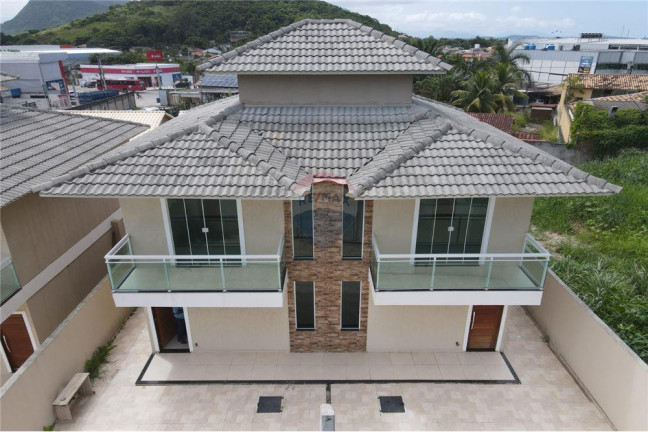 Imagem Casa com 2 Quartos à Venda, 110 m² em Itaipuaçu - Maricá Imagem Casa com 2 Quartos à Venda, 110 m² em Itaipuaçu - Maricá