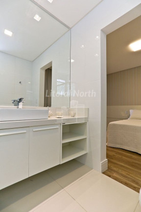 Imagem Apartamento com 3 Quartos à Venda, 182 m² em Centro - Balneário Camboriú Imagem Apartamento com 3 Quartos à Venda, 182 m² em Centro - Balneário Camboriú