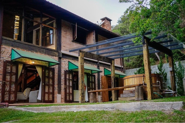 Imagem Casa com 4 Quartos à Venda, 630 m² em Jardim Embaixador - Campos Do Jordão
