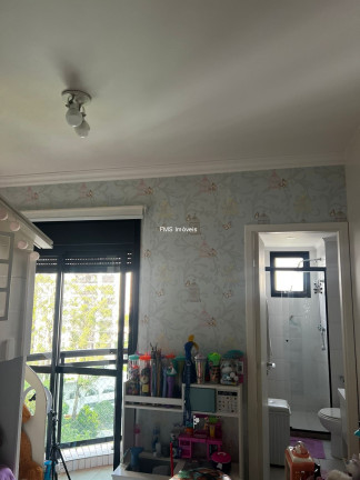 Imagem Imóvel com 3 Quartos à Venda, 191 m² em Vila Suzana - São Paulo