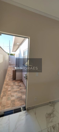 Imagem Casa com 3 Quartos à Venda, 156 m² em Lívia I - Botucatu
