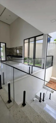 Imagem Casa com 5 Quartos à Venda, 302 m² em Condomínio Do Lago - Goiânia Imagem Casa com 5 Quartos à Venda, 302 m² em Condomínio Do Lago - Goiânia