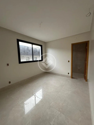 Imagem Casa com 6 Quartos à Venda, 490 m² em Condomínio Do Lago - Goiânia Imagem Casa com 6 Quartos à Venda, 490 m² em Condomínio Do Lago - Goiânia