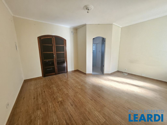 Imagem Sobrado com 3 Quartos à Venda, 177 m² em Vila Scarpelli - Santo André Imagem Sobrado com 3 Quartos à Venda, 177 m² em Vila Scarpelli - Santo André