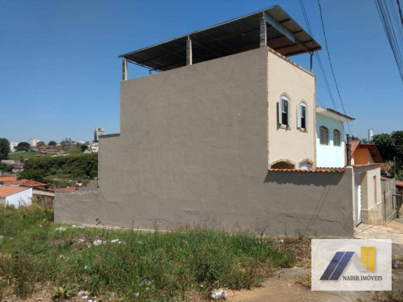 Imagem Casa com 3 Quartos à Venda, 180 m² em Jardim Califórnia - Pouso Alegre