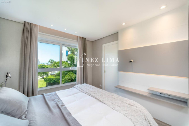 Imagem Apartamento com 3 Quartos à Venda, 166 m² em Praia Brava - Itajaí