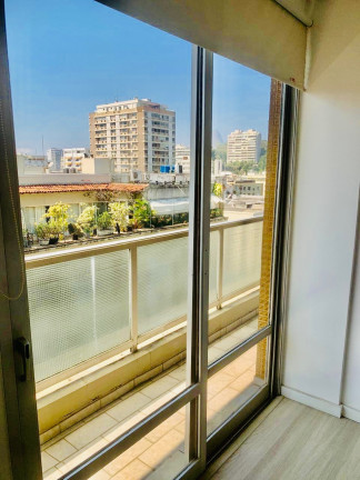 Imagem Imóvel com 2 Quartos à Venda, 87 m² em Laranjeiras - Rio De Janeiro Imagem Imóvel com 2 Quartos à Venda, 87 m² em Laranjeiras - Rio De Janeiro