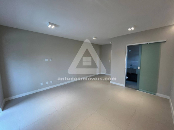 Imagem Casa com 3 Quartos à Venda, 200 m² em Jardim Excelsior - Cabo Frio